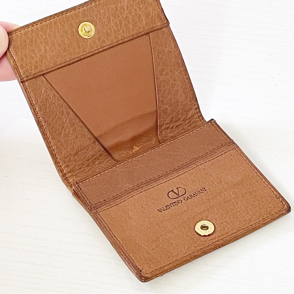 Valentino Garavani brown pebbled leather coin snap pouch gold logo - Picture 8 of 12